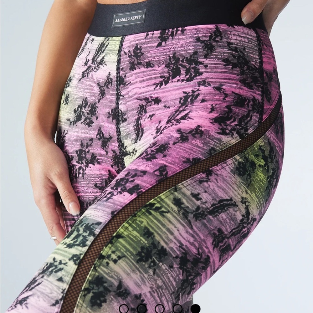 Savage X Fenty Pink and Black Ribbed Athletic Leggings